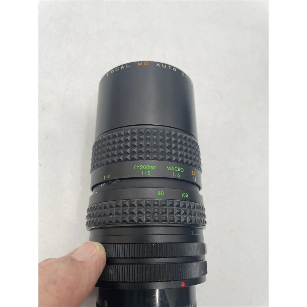 Focal MC Auto Zoom 80-200mm 1:4.5 Manual Lens w/Hood #8130628